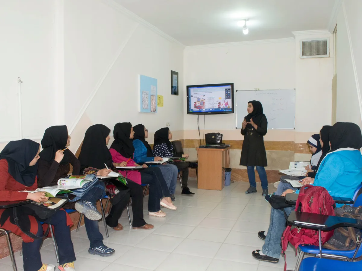 کلاس مجهز آموزشگاه نسل فردا